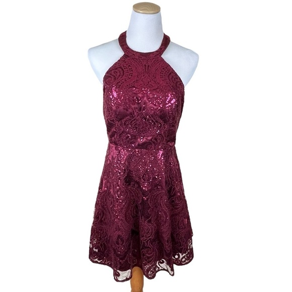 Sequin Hearts Burgundy Lace & Sequined Homecoming Halter Neck Dress Size 11 - Picture 1 of 13